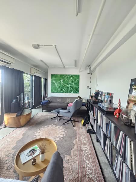 Novelty BizCentre, 18 Howard Road, 1,658 sqft, Light Industrial (B1) For Rent, by Shawn Yee, 500192897 - Living Room - CommercialGuru.com.sg
