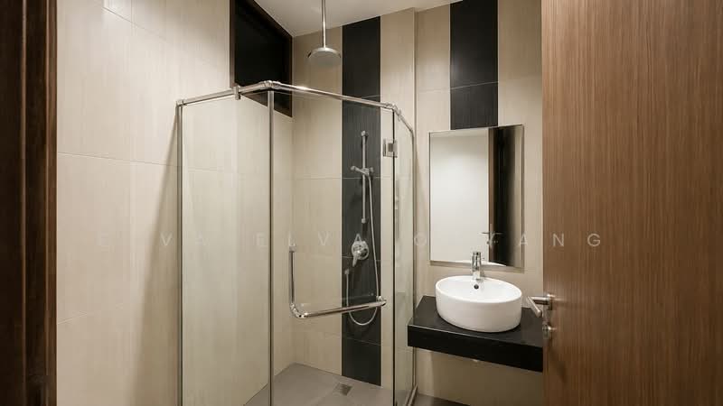 Dunearn Suites, 404 Dunearn Road, 1 Bedroom, 420 sqft, Condominium For Rent, by Elva Elva Ouyang, 500192898 - Bathroom - PropertyGuru.com.sg