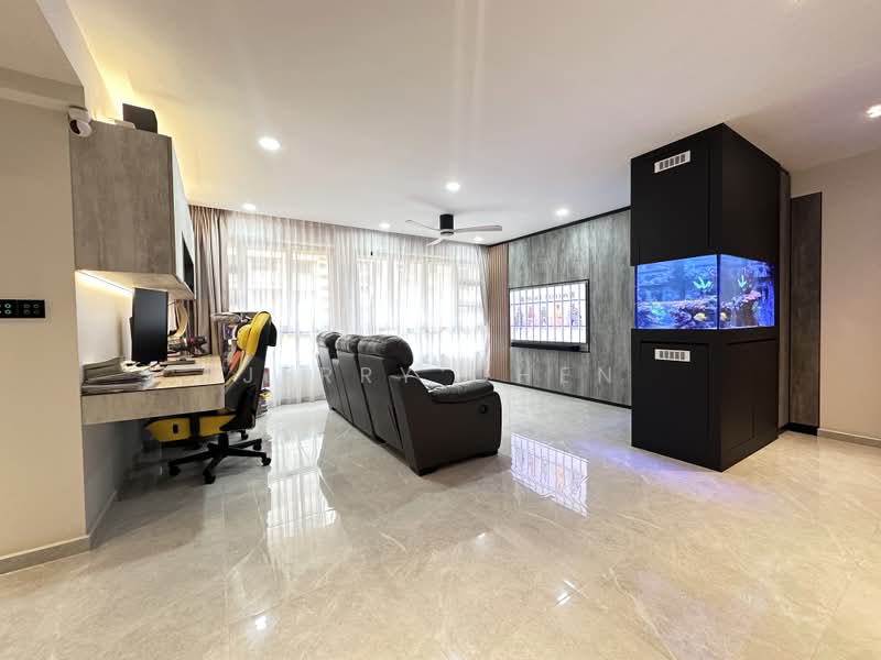 464A Bukit Batok West Avenue 8, 464A Bukit Batok West Avenue 8, 3 Bedrooms, 1,216 sqft, HDB Flat For Sale, by Jerry Chen, 500192899 - Living Room - PropertyGuru.com.sg
