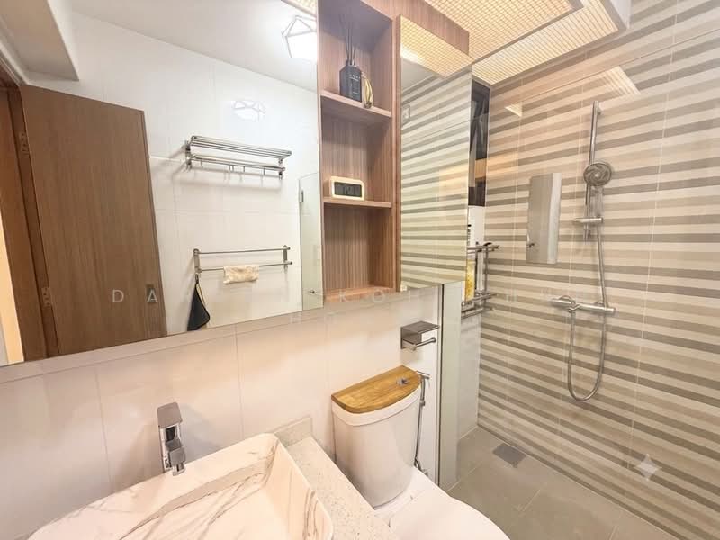 415A Northshore Drive, 415A Northshore Drive, 4 Bedrooms, 1,206 sqft, HDB Flat For Rent, by Darren Koh Chun Hong, 500192905 - Bathroom - PropertyGuru.com.sg