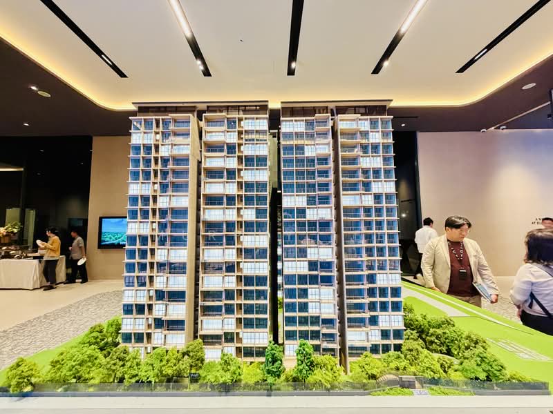 Dunearn House, 760 Dunearn Road, 4 Bedrooms, 1,184 sqft, Condominium For Sale, by Murphy Lee, 500192932 - Exterior - PropertyGuru.com.sg