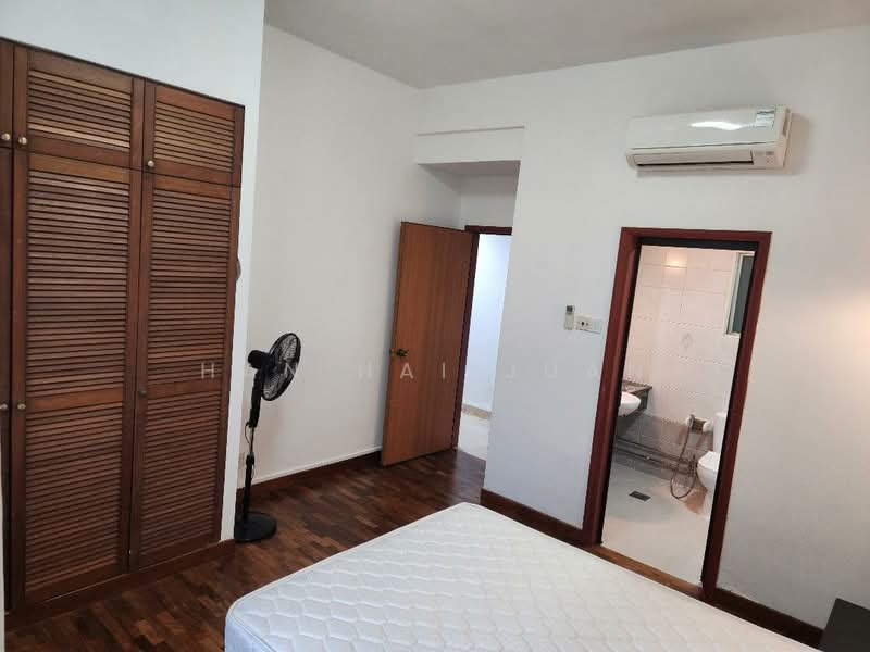 Parbury Hill Condominium, 28 Parbury Avenue, 2 Bedrooms, 829 sqft, Condominium For Sale, by Han Hai Juan, 500192944 - Bedroom - PropertyGuru.com.sg