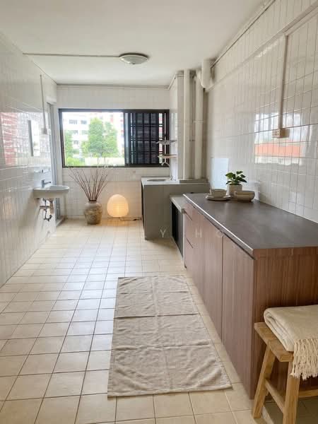 401 Hougang Avenue 10, 401 Hougang Avenue 10, 3 Bedrooms, 990 sqft, HDB Flat For Sale, by Sally Ho, 500192958 - Kitchen - PropertyGuru.com.sg