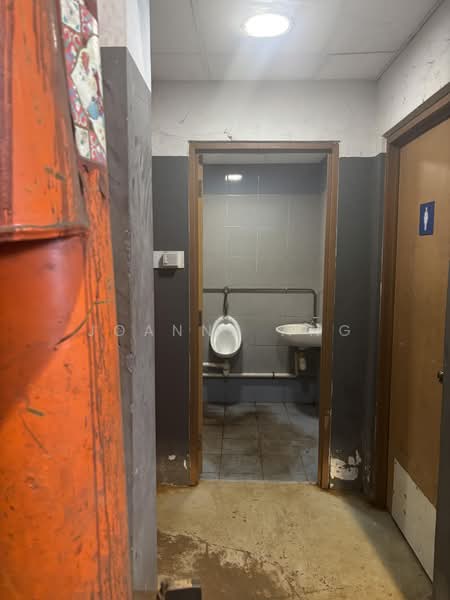 Tuas view square, , 5,340 sqft, Factory / Workshop (B2) For Rent, by Joanna Ang, 500192962 - Bathroom - CommercialGuru.com.sg