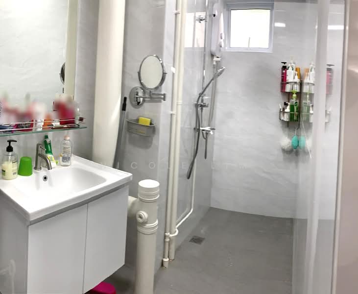 533 Hougang Avenue 6, 533 Hougang Avenue 6, 4 Bedrooms, 1,560 sqft, HDB Flat For Sale, by Nicole Lim, 500193023 - Bathroom - PropertyGuru.com.sg