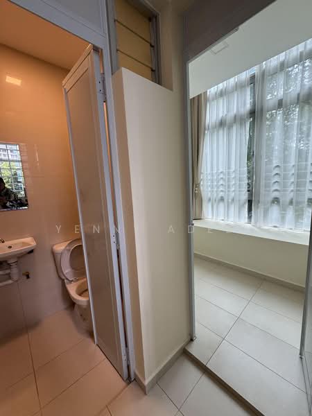 Residences @ Emerald Hill, 119 Emerald Hill Road, 3 Bedrooms, 1,851 sqft, Condominium For Sale, by Yenny Adell, 500193025 - Bathroom - PropertyGuru.com.sg