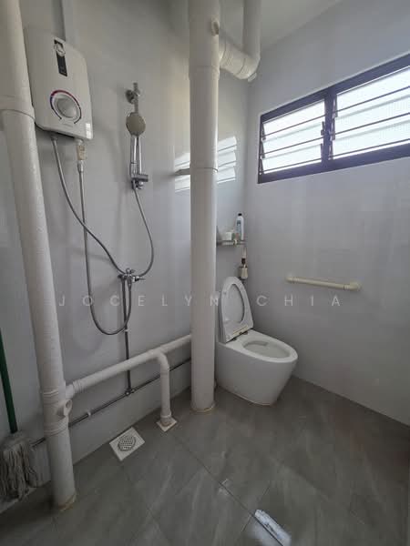 321 Yishun Central, 321 Yishun Central, Room Rental, 150 sqft, HDB Flat For Rent, by Jocelyn Chia, 500193031 - Bathroom - PropertyGuru.com.sg