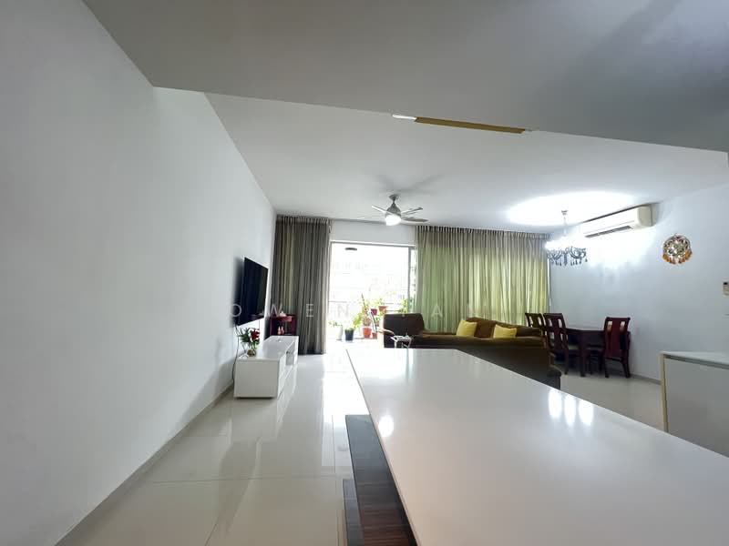 The Minton, 147 Hougang Street 11, 5 Bedrooms, 1,658 sqft, Condominium For Sale, by Owen Tan, 500193040 - Living Room - PropertyGuru.com.sg