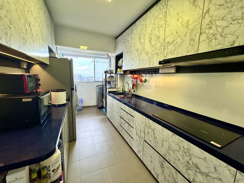 116A Jalan Tenteram, 116A Jalan Tenteram, 3 Bedrooms, 1,001 sqft, HDB Flat For Sale, by Edwin Ferroa, 500193041 - Kitchen - PropertyGuru.com.sg