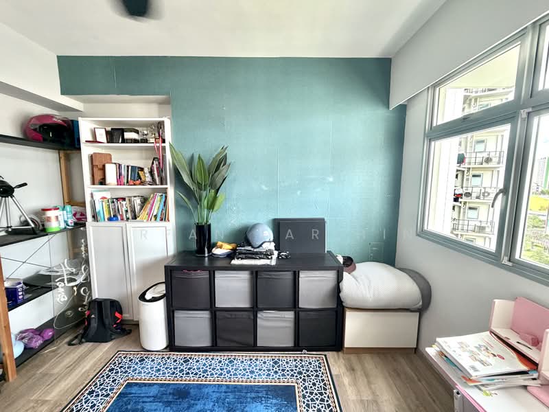 422B Northshore Drive, 422B Northshore Drive, 3 Bedrooms, 1,001 sqft, HDB Flat For Sale, by Irfan Farihin, 500193049 - Study - PropertyGuru.com.sg