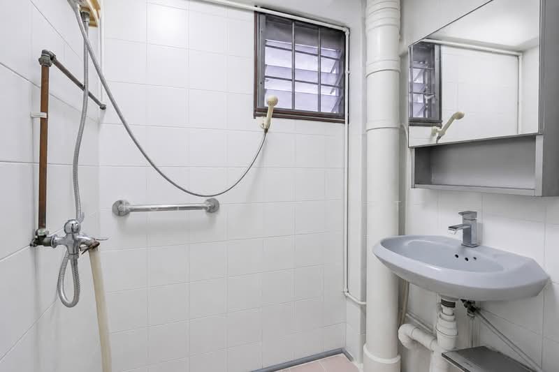 1 Everton Park, 1 Everton Park, 2 Bedrooms, 775 sqft, HDB Flat For Sale, by Don Png, 500193055 - Bathroom - PropertyGuru.com.sg