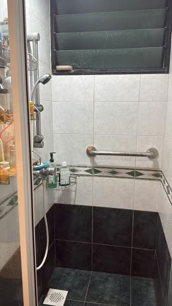Westmere, 71 Jurong East Street 13, 3 Bedrooms, 1,206 sqft, Condominium For Sale, by Jean Ang 诗吟, 500193069 - Bathroom - PropertyGuru.com.sg