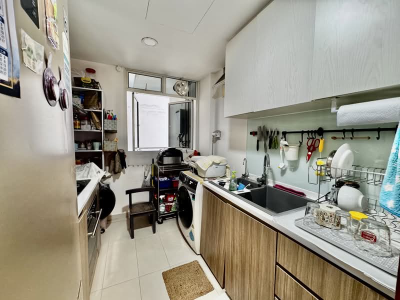 Lake Life, 6 Tao Ching Road, 3 Bedrooms, 1,119 sqft, Executive Condominium For Sale, by Kelvin Tan 陈克辉, 500193103 - Kitchen - PropertyGuru.com.sg