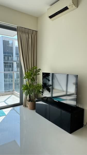 MOUNT VERNON ROAD, , 3 Bedrooms, 1,044 sqft, Condominium For Rent, by Emily Wan, 500193108 - Living hall - PropertyGuru.com.sg