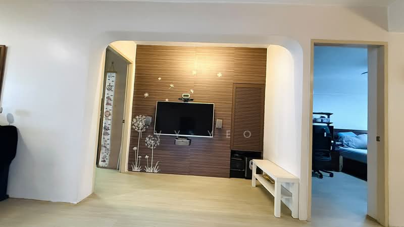 374 Clementi Avenue 4, 374 Clementi Avenue 4, 2 Bedrooms, 882 sqft, HDB Flat For Sale, by Ivy Yeo, 500193112 - Living Room - PropertyGuru.com.sg