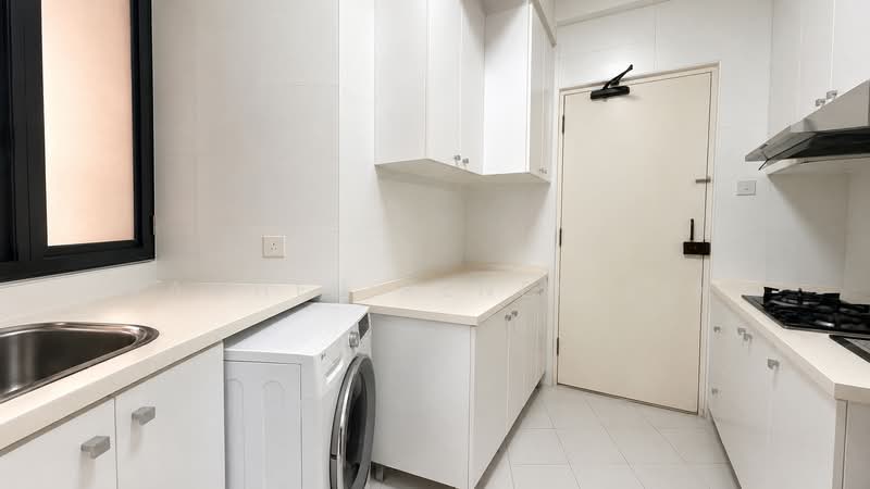 Bayshore Park, 66 Bayshore Road, 2 Bedrooms, 936 sqft, Condominium For Sale, by Rachel Renee Lim, 500193115 - Kitchen - PropertyGuru.com.sg