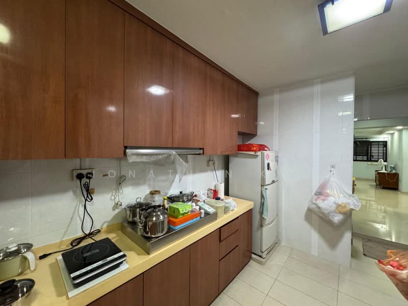 107 Yishun Ring Road, 107 Yishun Ring Road, 3 Bedrooms, 1,011 sqft, HDB Flat For Sale, by Jonathan Koh, 500193116 - Kitchen - PropertyGuru.com.sg