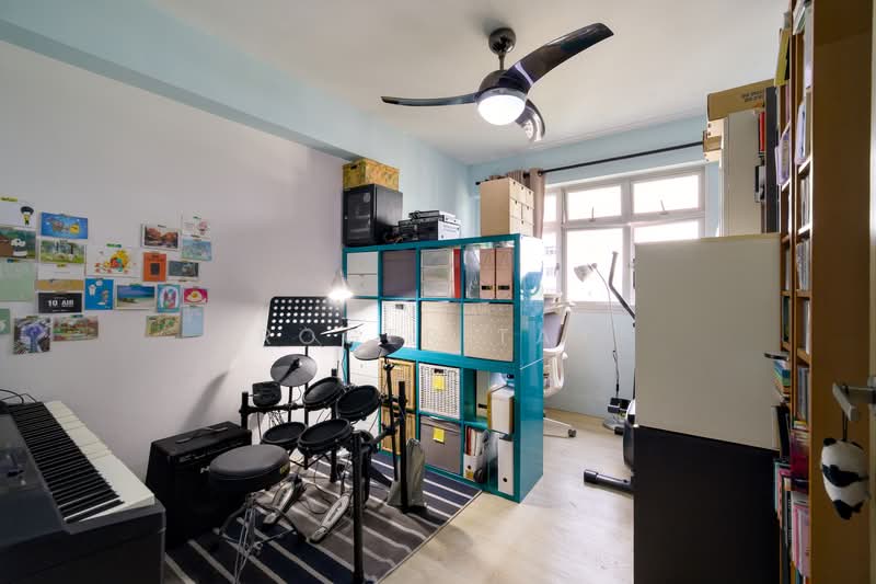 673A Edgefield Plains, 673A Edgefield Plains, 3 Bedrooms, 969 sqft, HDB Flat For Sale, by Roger Tay, 500193123 - Study - PropertyGuru.com.sg