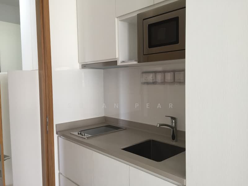 18 Woodsville, 18 Woodsville Close, 2 Bedrooms, 818 sqft, Condominium For Sale, by Susan Pear, 500193125 - Kitchen - PropertyGuru.com.sg