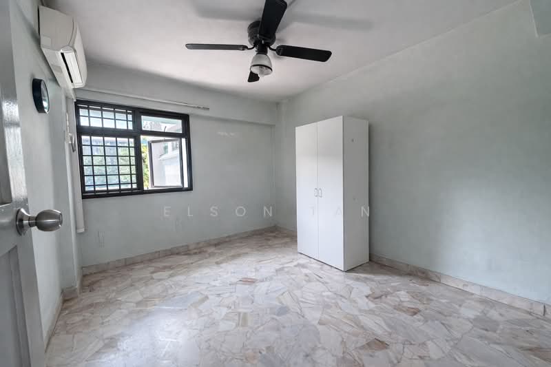 44 Sims Drive, 44 Sims Drive, 3 Bedrooms, 958 sqft, HDB Flat For Sale, by Elson Tan, 500193126 - Bedroom - PropertyGuru.com.sg