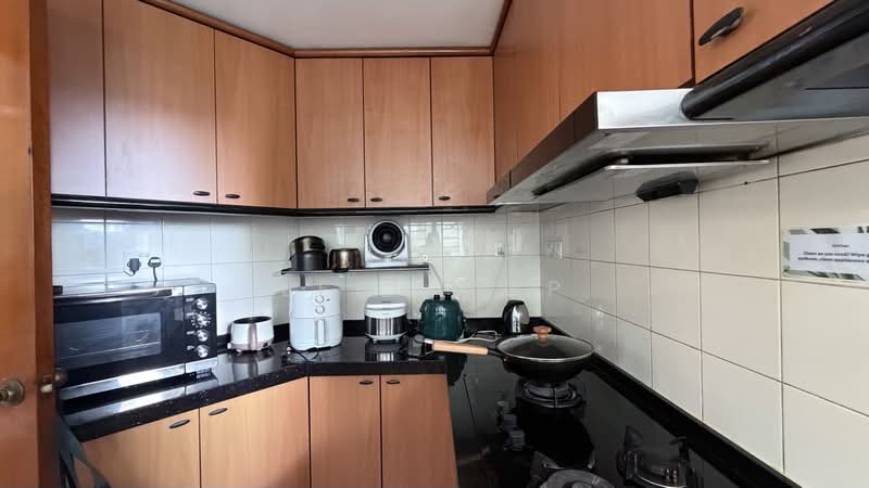 Summerdale, 2 Boon Lay Drive, Room Rental, 95 sqft, Condominium For Rent, by Leen Yap, 500193127 - Kitchen - PropertyGuru.com.sg