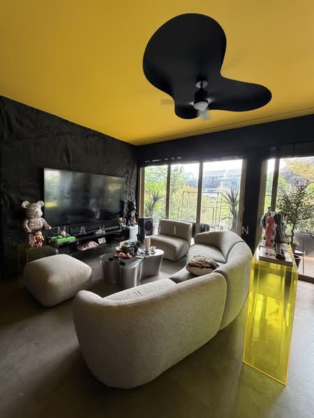 Flamingo Valley, 472 Siglap Road, 4 Bedrooms, 2,960 sqft, Condominium For Sale, by Mak Hui Lyn, 500193131 - Living Room - PropertyGuru.com.sg