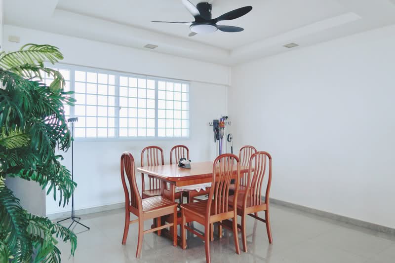 470 Jurong West Street 41, 470 Jurong West Street 41, 3 Bedrooms, 1,604 sqft, HDB Flat For Sale, by Amanda Goh, 500193136 - Dining Room - PropertyGuru.com.sg