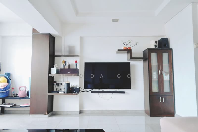 470 Jurong West Street 41, 470 Jurong West Street 41, 3 Bedrooms, 1,604 sqft, HDB Flat For Sale, by Amanda Goh, 500193136 - Living Room - PropertyGuru.com.sg