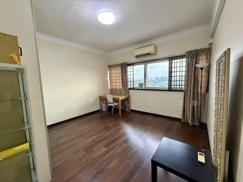 Sherwood Towers, 1 Jalan Anak Bukit, Room Rental, 105 sqft, Apartment For Rent, by Allan Zheng 鄭黎, 500193139 - Study - PropertyGuru.com.sg