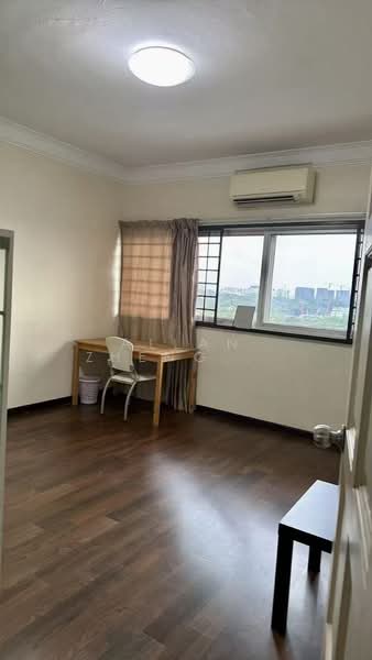 Sherwood Towers, 1 Jalan Anak Bukit, Room Rental, 105 sqft, Apartment For Rent, by Allan Zheng 鄭黎, 500193139 - Study - PropertyGuru.com.sg