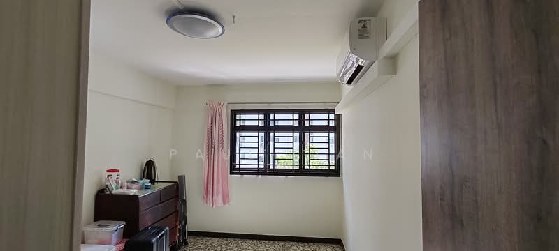 414 Ang Mo Kio Avenue 10, 414 Ang Mo Kio Avenue 10, 3 Bedrooms, 990 sqft, HDB Flat For Rent, by Paul Lian, 500193145 - Bedroom - PropertyGuru.com.sg