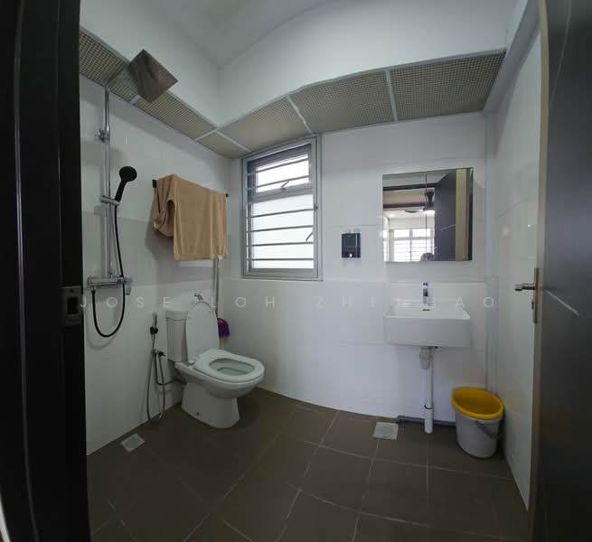 26A Saint George's Lane, 26A Saint George's Lane, 2 Bedrooms, 731 sqft, HDB Flat For Sale, by Jose Loh Zhenhao, 500193151 - Bathroom - PropertyGuru.com.sg