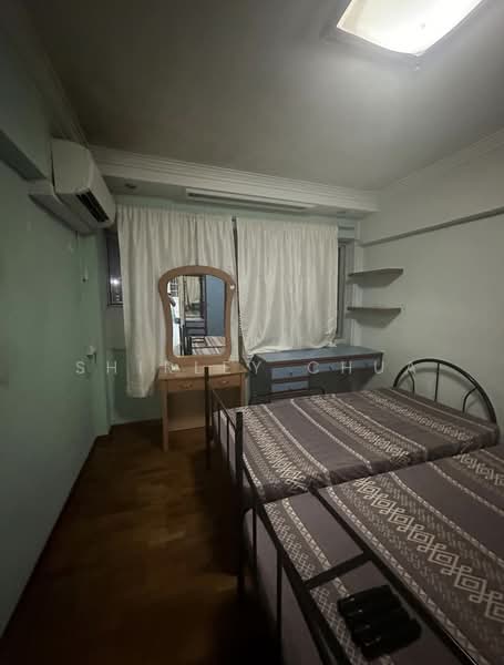 213 Lorong 8 Toa Payoh, 213 Lorong 8 Toa Payoh, 3 Bedrooms, 883 sqft, HDB Flat For Rent, by Shirley Chua, 500193159 - Bedroom - PropertyGuru.com.sg