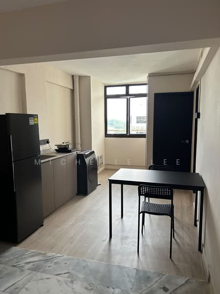6 Ghim Moh Road, 6 Ghim Moh Road, Room Rental, 180 sqft, HDB Flat For Rent, by Michelle Lee, 500193160 - Kitchen - PropertyGuru.com.sg