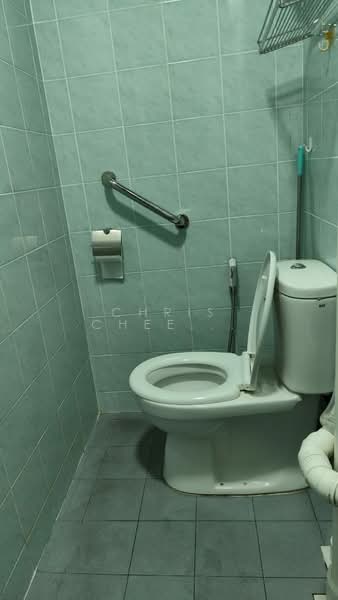6 Jalan Batu, 6 Jalan Batu, Room Rental, 116 sqft, HDB Flat For Rent, by Chris Chee Sheng Jie 徐胜杰, 500193173 - Bathroom - PropertyGuru.com.sg
