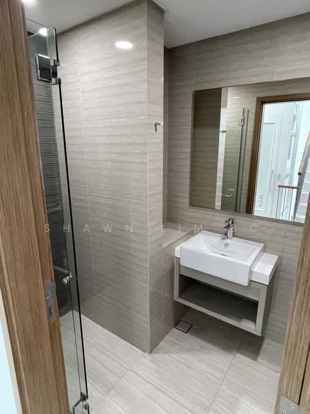 NEWest, 3 West Coast Drive, 4 Bedrooms, 2,971 sqft, Apartment For Sale, by Shawn Lim BC, 500193177 - Bathroom - PropertyGuru.com.sg