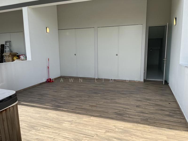 NEWest, 3 West Coast Drive, Buona Vista / West Coast / Clementi New Town, 4 Bedrooms, 2,971 sqft, Apartment For Sale, by Shawn Lim BC, 500193177 - Balcony - PropertyGuru.com.sg