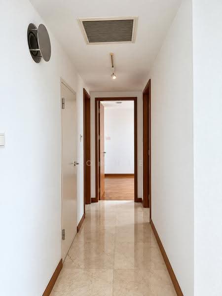 The Marbella, 29 Mount Sinai Rise, Tanglin / Holland / Bukit Timah, 2 Bedrooms, 1,076 sqft, Condominium For Rent, by Ronnie Chong 张仲捷, 500193185 - Corridor - PropertyGuru.com.sg