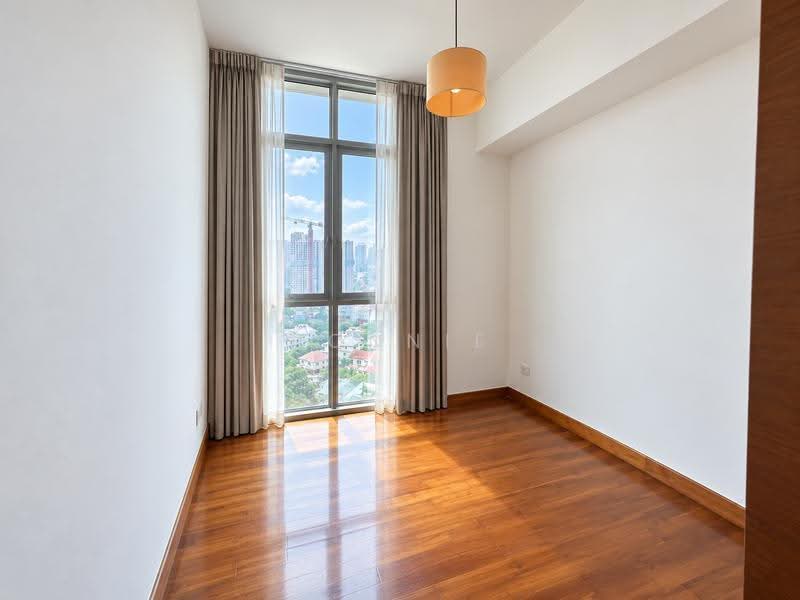 The Marbella, 29 Mount Sinai Rise, Tanglin / Holland / Bukit Timah, 2 Bedrooms, 1,076 sqft, Condominium For Rent, by Ronnie Chong 张仲捷, 500193185 - Second Bedroom - PropertyGuru.com.sg