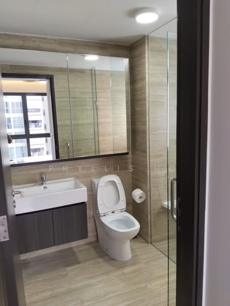 North Park Residences, 15 Yishun Central 1, 3 Bedrooms, 872 sqft, Condominium For Rent, by Phyllis Ho, 500193186 - Bathroom - PropertyGuru.com.sg