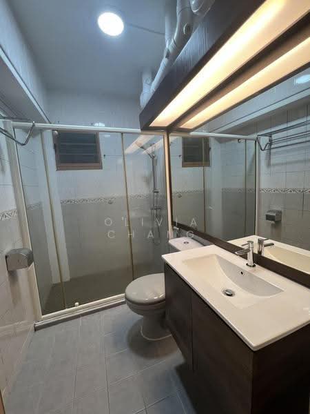 315C Anchorvale Road, 315C Anchorvale Road, Hougang / Punggol / Sengkang, 3 Bedrooms, 1,184 sqft, HDB Flat For Rent, by Olivia Chang, 500193188 - Bathroom - PropertyGuru.com.sg