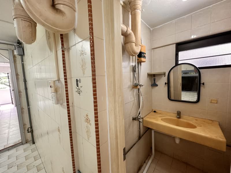 157 Lorong 1 Toa Payoh, 157 Lorong 1 Toa Payoh, 2 Bedrooms, 721 sqft, HDB Flat For Sale, by Tai Joe, 500193195 - Joe Tai - PropertyGuru.com.sg