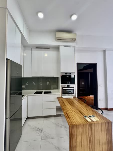 The Hillier, 6 Hillview Rise, 3 Bedrooms, 807 sqft, Condominium For Rent, by Zack Chua, 500193197 - Kitchen - PropertyGuru.com.sg