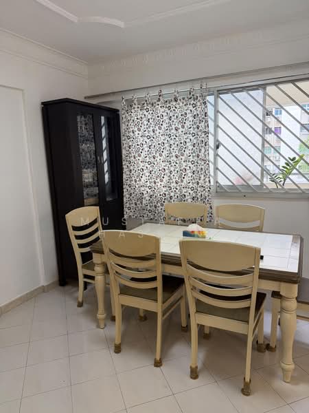 137 Bedok Reservoir Road, 137 Bedok Reservoir Road, 4 Bedrooms, 1,539 sqft, HDB Flat For Sale, by Mustaffa Hassan, 500193200 - Dining Room - PropertyGuru.com.sg