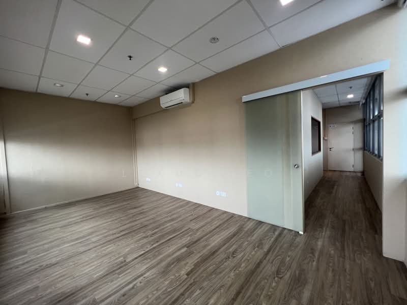 First Centre, 50 Serangoon North Avenue 4, 1,356 sqft, Light Industrial (B1) For Sale, by Lexus Teo, 500193207 - CommercialGuru.com.sg