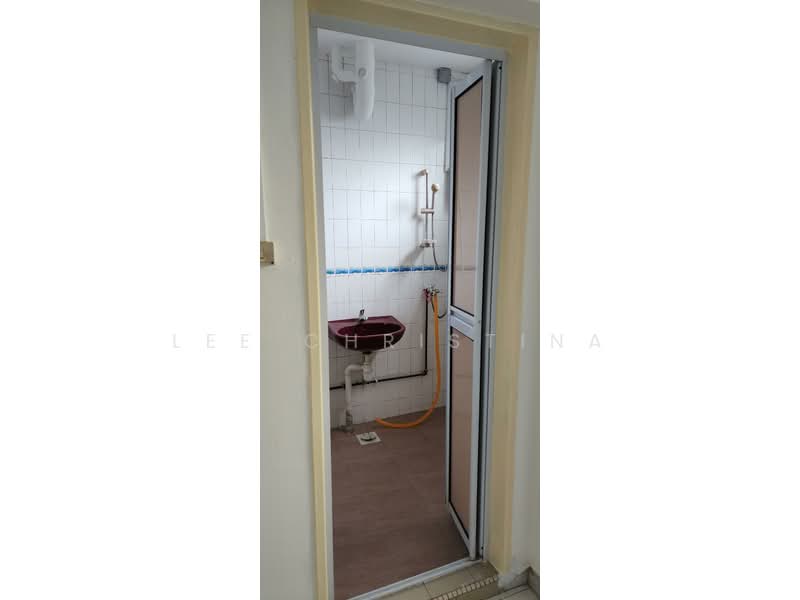 248 Kim Keat Link, 248 Kim Keat Link, 4 Bedrooms, 1,301 sqft, HDB Flat For Sale, by Lee Christina, 500193213 - Bathroom - PropertyGuru.com.sg