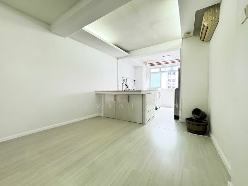 168 Stirling Road, 168 Stirling Road, 2 Bedrooms, 645 sqft, HDB Flat For Sale, by Clement Tan, 500193218 - Kitchen - PropertyGuru.com.sg