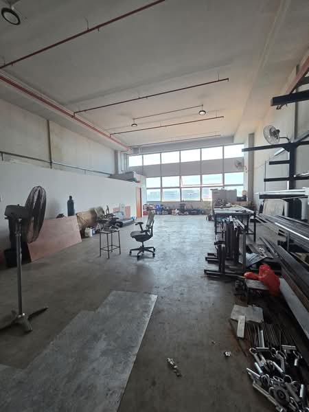 West Connect Building, 10 Buroh Street, 2,820 sqft, Factory / Workshop (B2) For Sale, by Casey Lim, 500193222 - Interior - CommercialGuru.com.sg