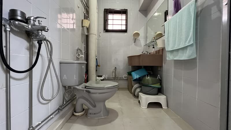 485B Choa Chu Kang Avenue 5, 485B Choa Chu Kang Avenue 5, 3 Bedrooms, 1,302 sqft, HDB Flat For Rent, by Alvin Chua, 500193228 - Bathroom - PropertyGuru.com.sg