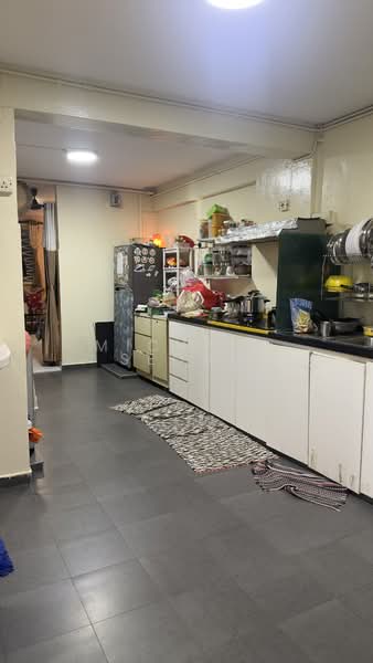 23 Bendemeer Road, 23 Bendemeer Road, 2 Bedrooms, 732 sqft, HDB Flat For Sale, by Michael Segar, 500193229 - Kitchen - PropertyGuru.com.sg